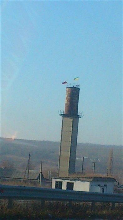 http://infokava.com/uploads/posts/2014-11/1415355572_flag-ukrainy-i-dnr.jpg