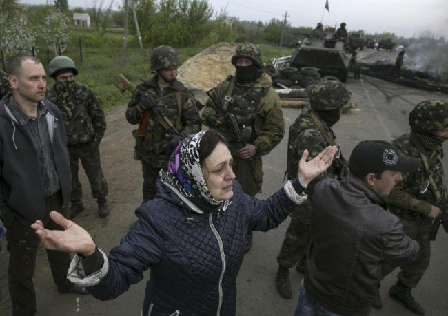 Донецкие сепаратисты выбирают ... Украину - опрос