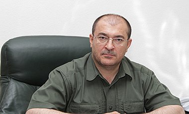 Василий Паскал пишет рапорт на увольнение