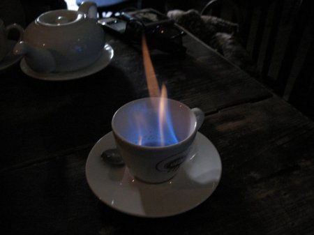 Кава з вогником