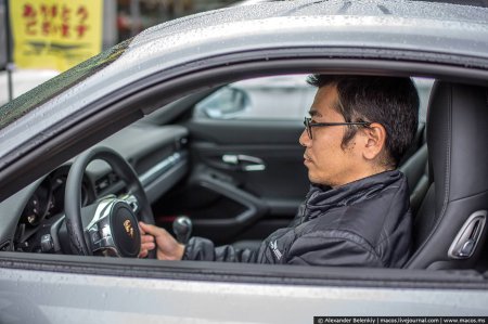 Понты японских автомобилистов: правый руль - признак нищебродства. ФОТО