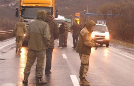 Участники блокады российских фур - ситуация на блокпостах разных областей. ФОТО