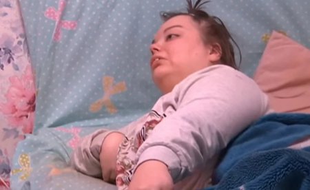 Девушка-инвалид из Казахстана умоляет врачей об эвтаназии