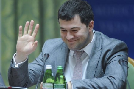 Глава ГФС Роман Насиров спас от санкций табачного монополиста с российским происхождением