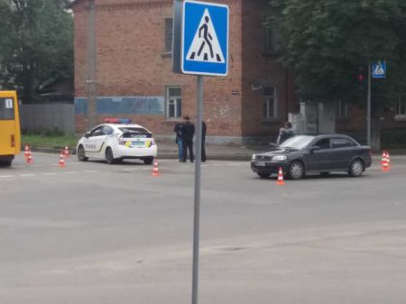 Автомобиль полиции спровоцировал ДТП в Сумах. ФОТО