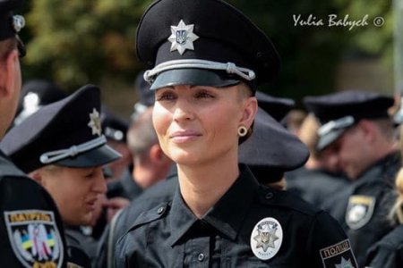 В Днепровском районе столицы простились с инспектором полиции Ариной Кольцовой