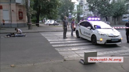 В Николаеве военнослужащий погиб под колесами автомобиля. Водитель скрылся