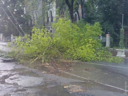 Мощный ураган в Одессе. ФОТО. ВИДЕО