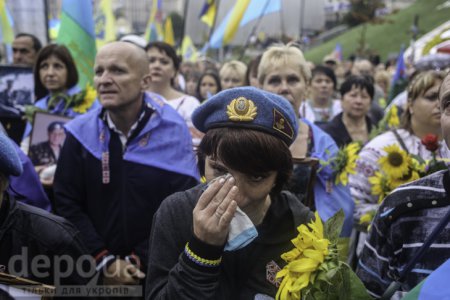 Многотысячное "Шествие непокоренных" прошло по Крещатику. ФОТО