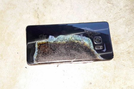Samsung отзывает всю серию Galaxy Note 7 из-за частого возгорания гаджета во время зарядки