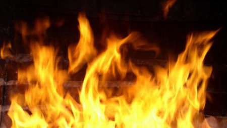 В Днепре в результате пожара заживо сгорели люди в цеху