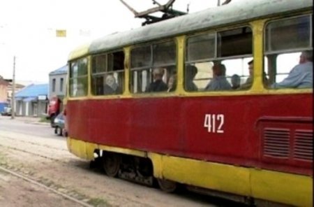 В Харькове трамвай сбил 14-летнюю девочку