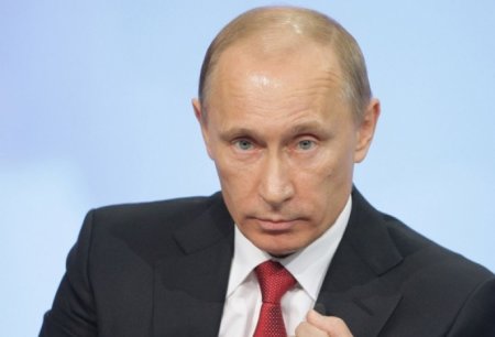 СМИ: Путин может досрочно покинуть пост президента из-за болезни