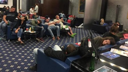 В канун Нового года украинцы застряли в аэропорту ОАЭ