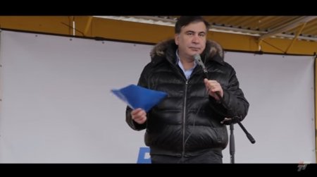 Саакашвили обвинил фабрику Рошен в отравлении детей