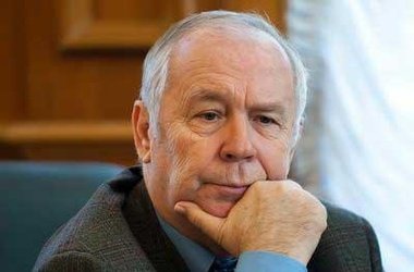 Во вторник, вопрос о вводе чрезвычайного положения рассмотрен не будет