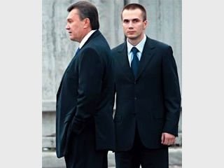 Швейцария подозревает Александра Януковича в отмывании денег