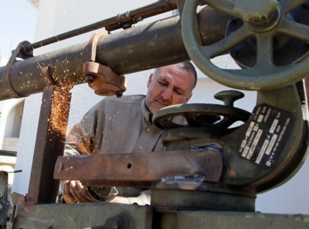 На родине Махно патриоты помогают военным ремонтировать их технику