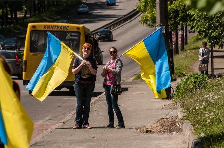 Флаг Украины - в Киеве в выходные прошла позитивная акция