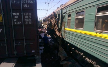 Железнодорожная авария в Подмосковье: причины выясняют