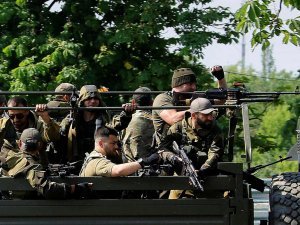 В Донецке террористы начали штурмовать военный городок Нацгвардии, но потом передумали и ведут переговоры