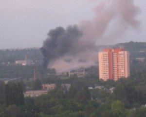 Видео пожара воинской части Нацгвардии в Донецке