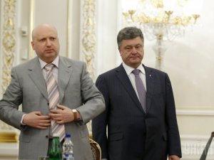 Порошенко написал открытое письмо Турчинову. Просит всех не паниковать