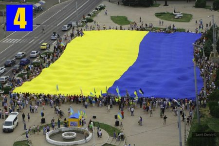 Мариуполь возвращается к мирной жизни (видео)