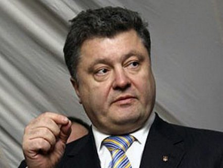 Президент Порошенко силовикам АТО «дал» участников боевых действий