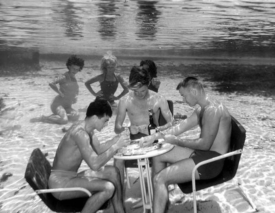 Первые фото под водой сделали в 1938 году 