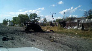 Разрушеный поселок Новосветловка Луганской области (фото)