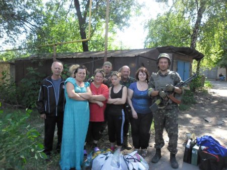 Батальон Донбасс в освобожденном Лисичанске (фото)