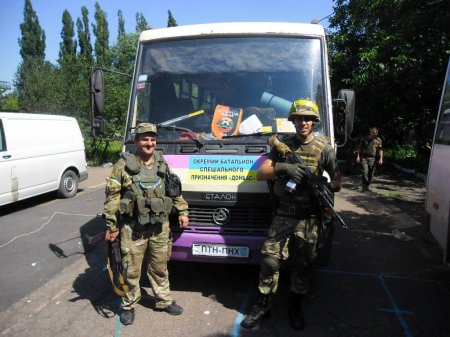 Батальон Донбасс в освобожденном Лисичанске (фото)