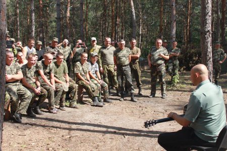 Известный автогонщик о перебывании в зоне АТО (фото)