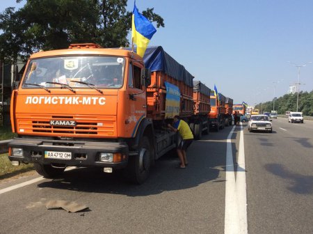 Украинские спасатели доставили в неспокойный Донбасс более 1200 тонн гуманитарной помощи