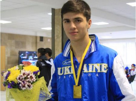 Украинский боксер-юниор на Олимпийских играх взял 