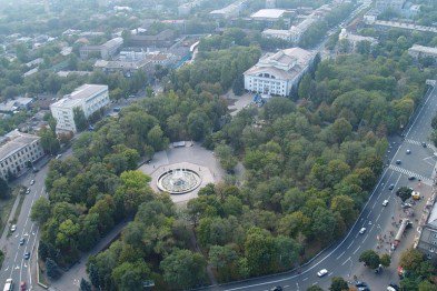 В пригороде Мариуполя слышны взрывы