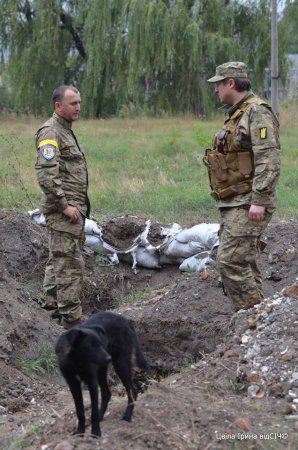 Батальон Сич - тренировки и быт на передовой (фото)