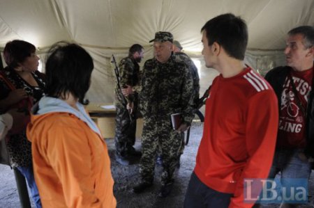 Новый губернатор Луганской области объезжает свои 