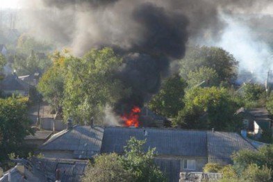 В Донецке продолжаются артобстрелы (видео)