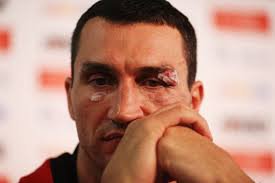 Шеннон Бриггс "уронил" Владимира Кличко в воду на тренировке (Видео)