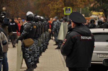 Бунт в Минеральных водах России - люди перестают бояться ОМОН (видео)