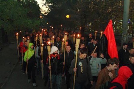 Как в Днепропетровске прошел марш УПА (фото)