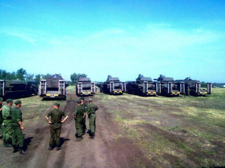 Российские дальнобойщики возили танки в Украину (фото)