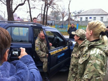 Депутат от «УДАРа» помог бойцам Нацгвардии приобрести автомобиль для нужд АТО (фото)