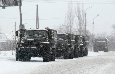 Очередная гуманитарная помощь России - военная бронетехника (фото)