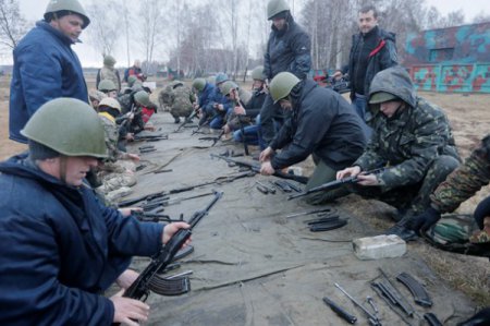 Партизанам в зоне АТО помогают 