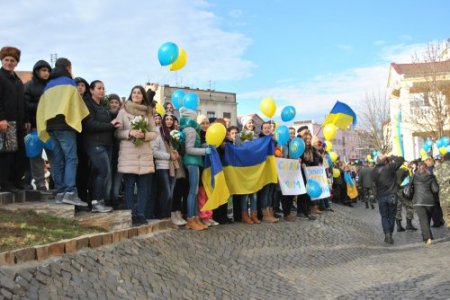 Закрпатье встретило солдат ВСУ из под Луганска (фото)