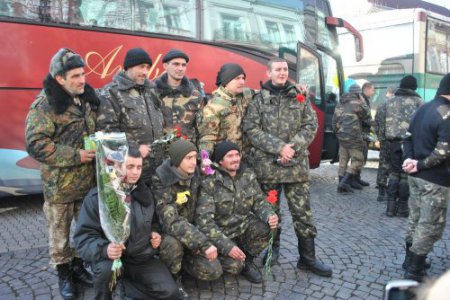 Закрпатье встретило солдат ВСУ из под Луганска (фото)