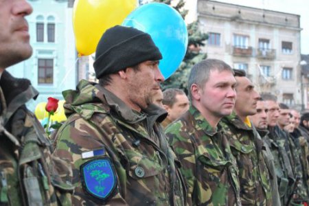 Закрпатье встретило солдат ВСУ из под Луганска (фото)